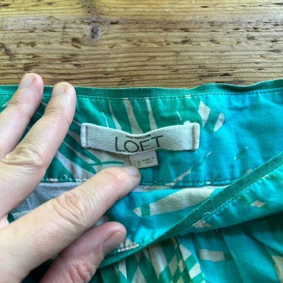Ann Taylor LOFT Women's Size 2 Blue Green Cream Leaf Palm Print Skirt Lined - Picture 5 of 12